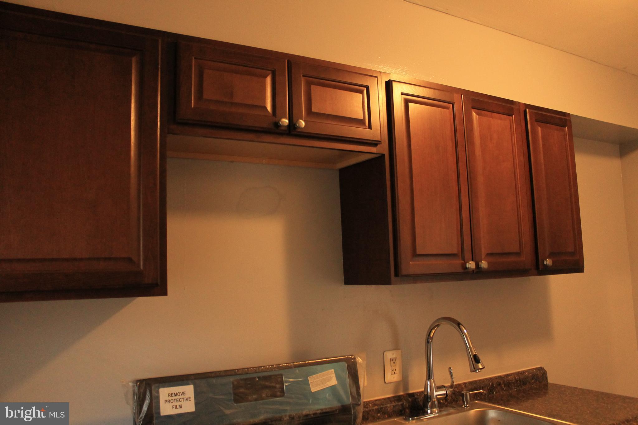 4633 Marble Hall Road Baltimore, MD 21239 - Photo 7 of 19