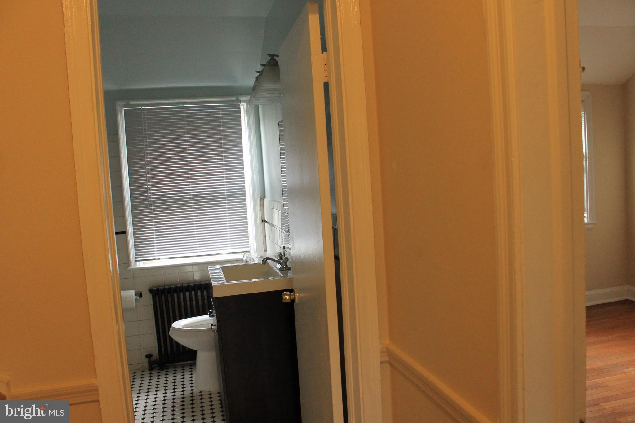 4633 Marble Hall Road Baltimore, MD 21239 - Photo 10 of 19
