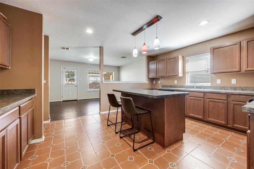 6504 Corral Lane Denton, TX 76210 - Photo 10 of 25