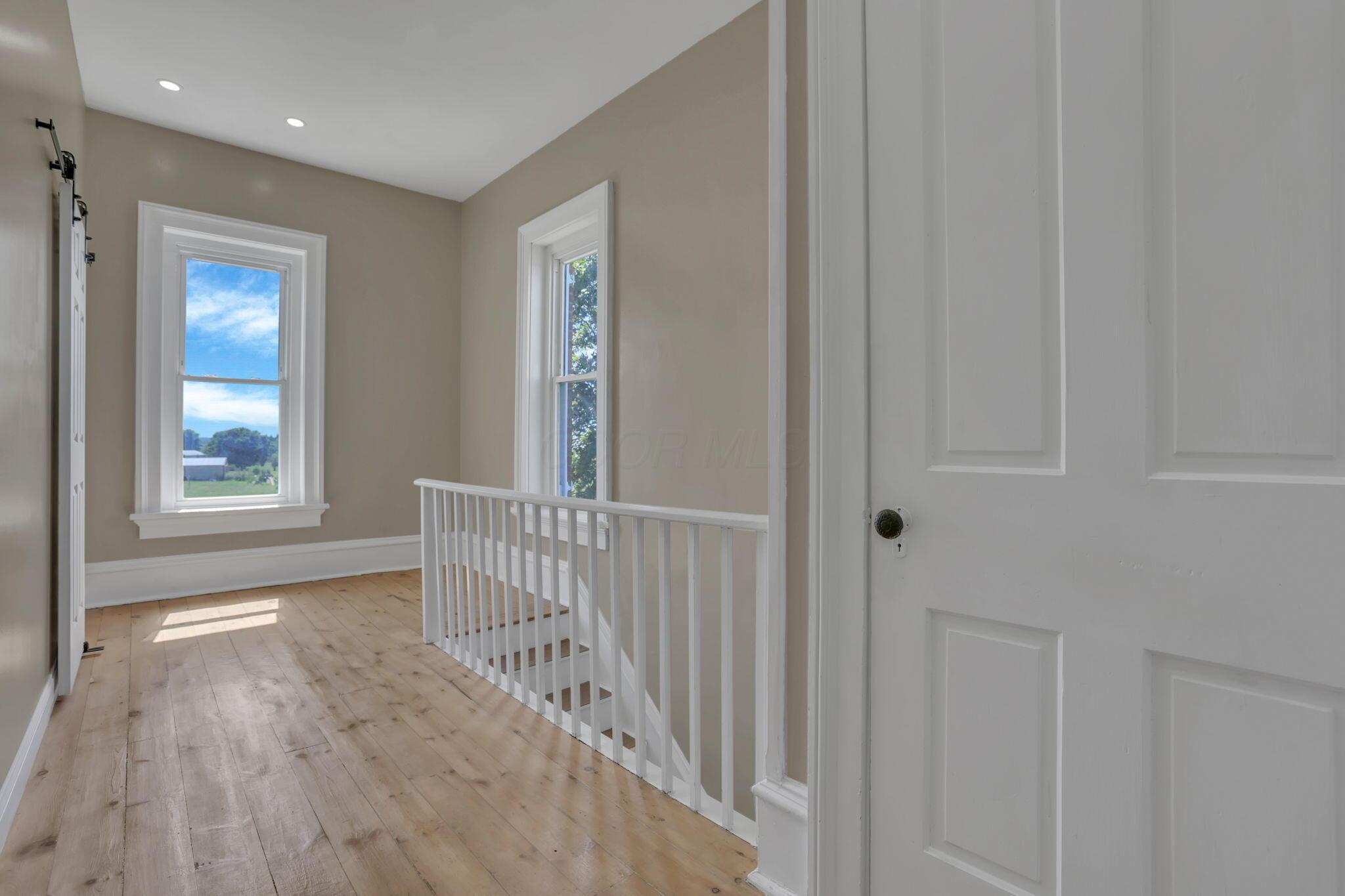 4535 Amanda Northern Road Amanda, OH 43102 - Photo 46 of 72 2nd Staircase
