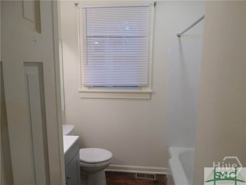 141 Rommel Avenue Savannah, GA 31408 - Photo 12 of 16 Hall Bath
