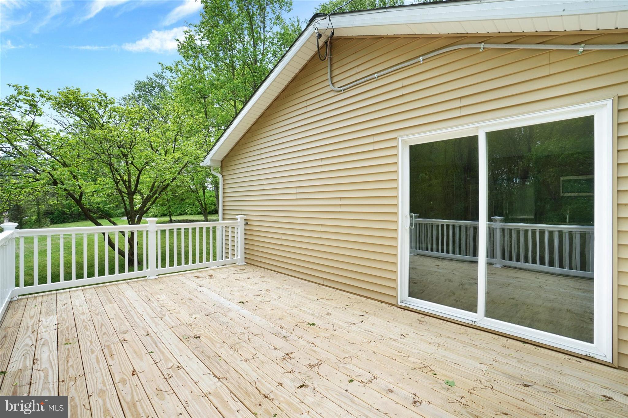 58 Greenwich Road Delta, PA 17314 - Photo 17 of 25 Deck