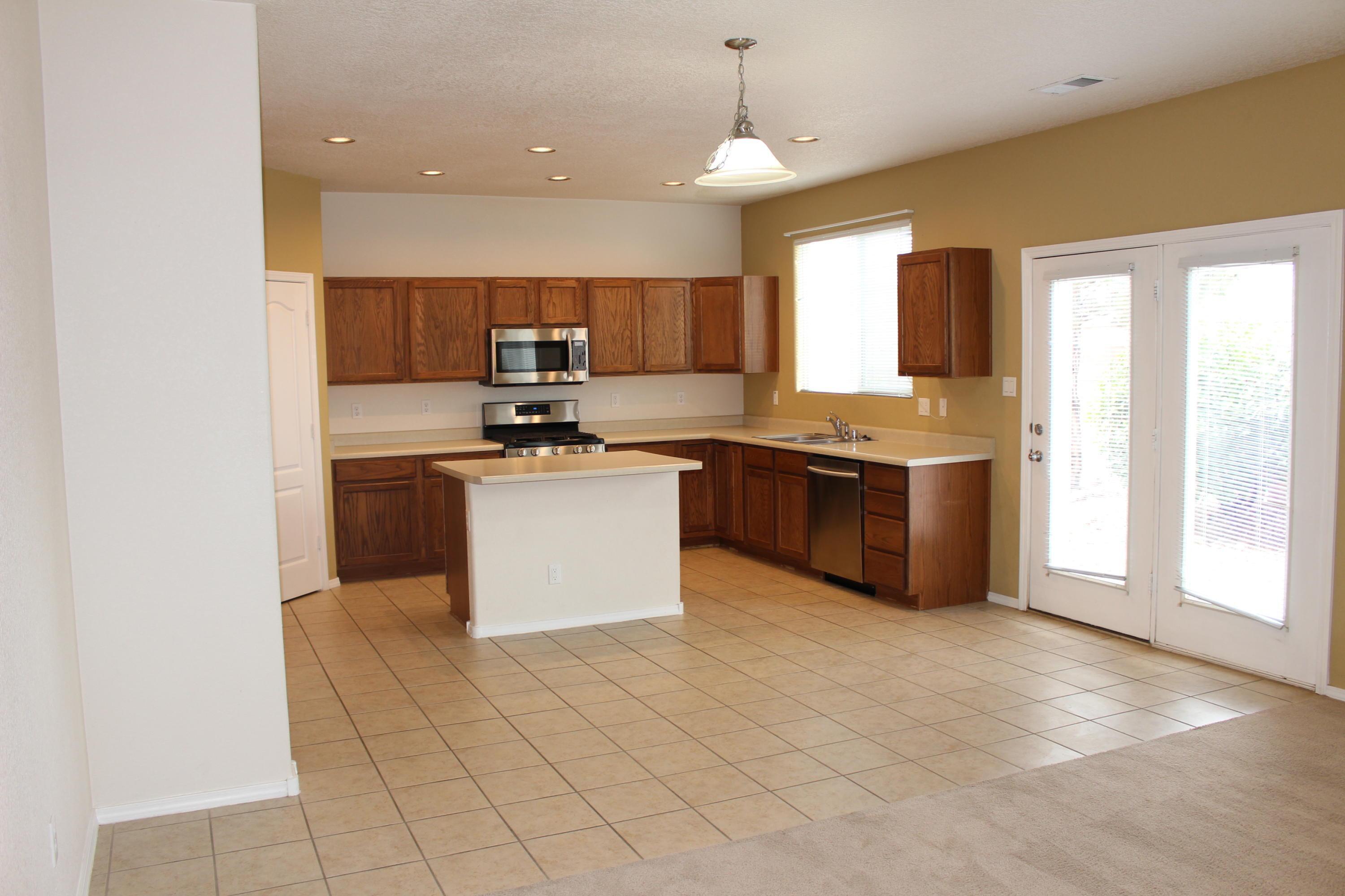 1829 Cortina Loop Southeast Rio Rancho, NM 87124 - Photo 9 of 23 Gallery Image 9