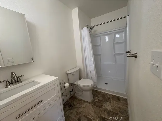 $2,400 | 1163 West 9th Street, Unit 3, San Pedro, CA 90731