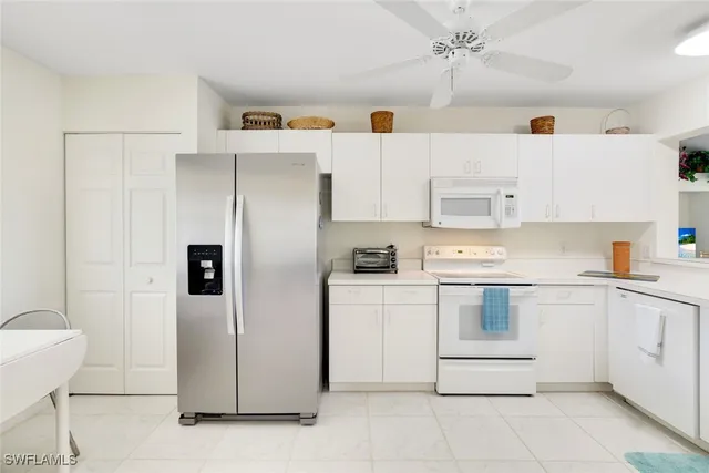 $3,995 | 249 Gabriel Circle, Unit 2702, Naples, FL 34104