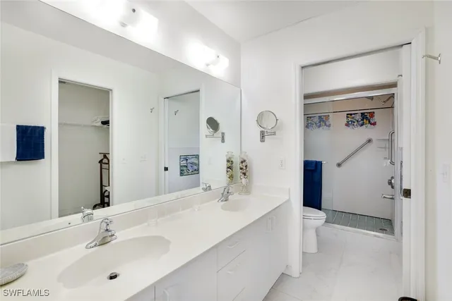 $3,995 | 249 Gabriel Circle, Unit 2702, Naples, FL 34104