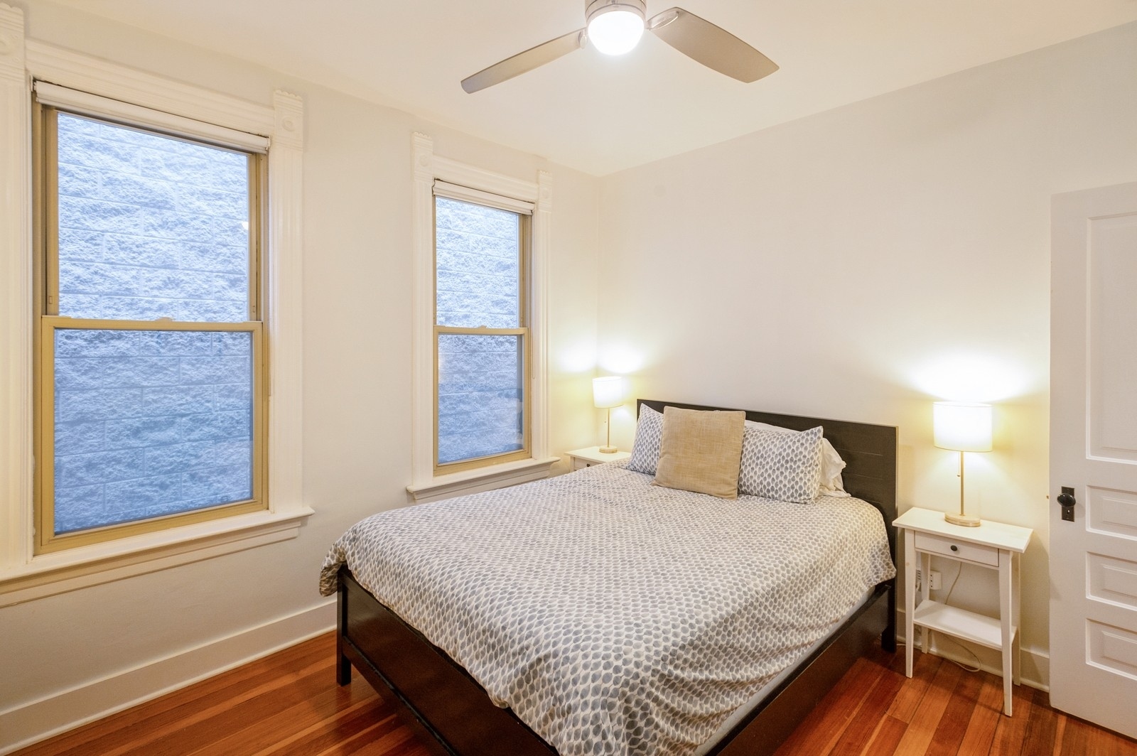 1643 West Julian Street Chicago, IL 60622 - Photo 18 of 20 a bedroom with a bed and window