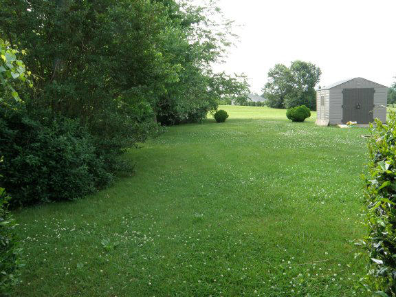 2239 Ranch Road Northwest Roanoke, VA 24017 - Photo 13 of 15 a view of a garden
