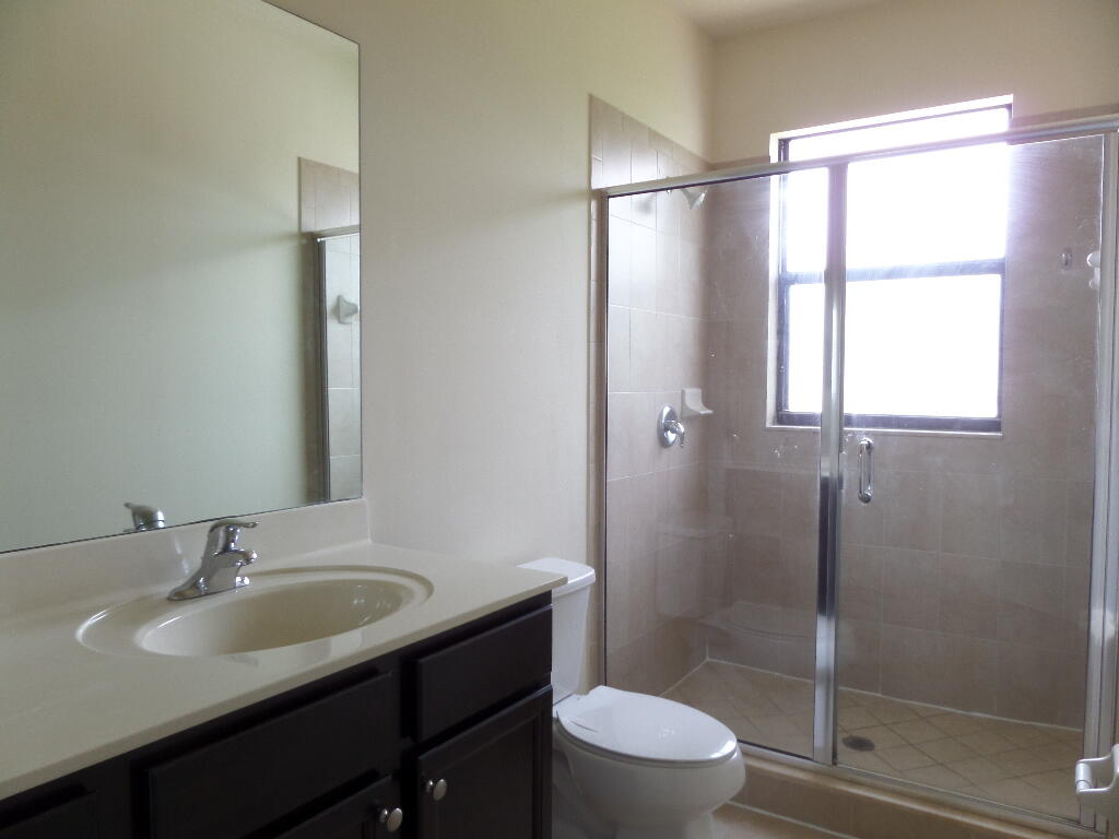 3349 West 90th Street Hialeah, FL 33018 - Photo 11 of 37 SAM_4937