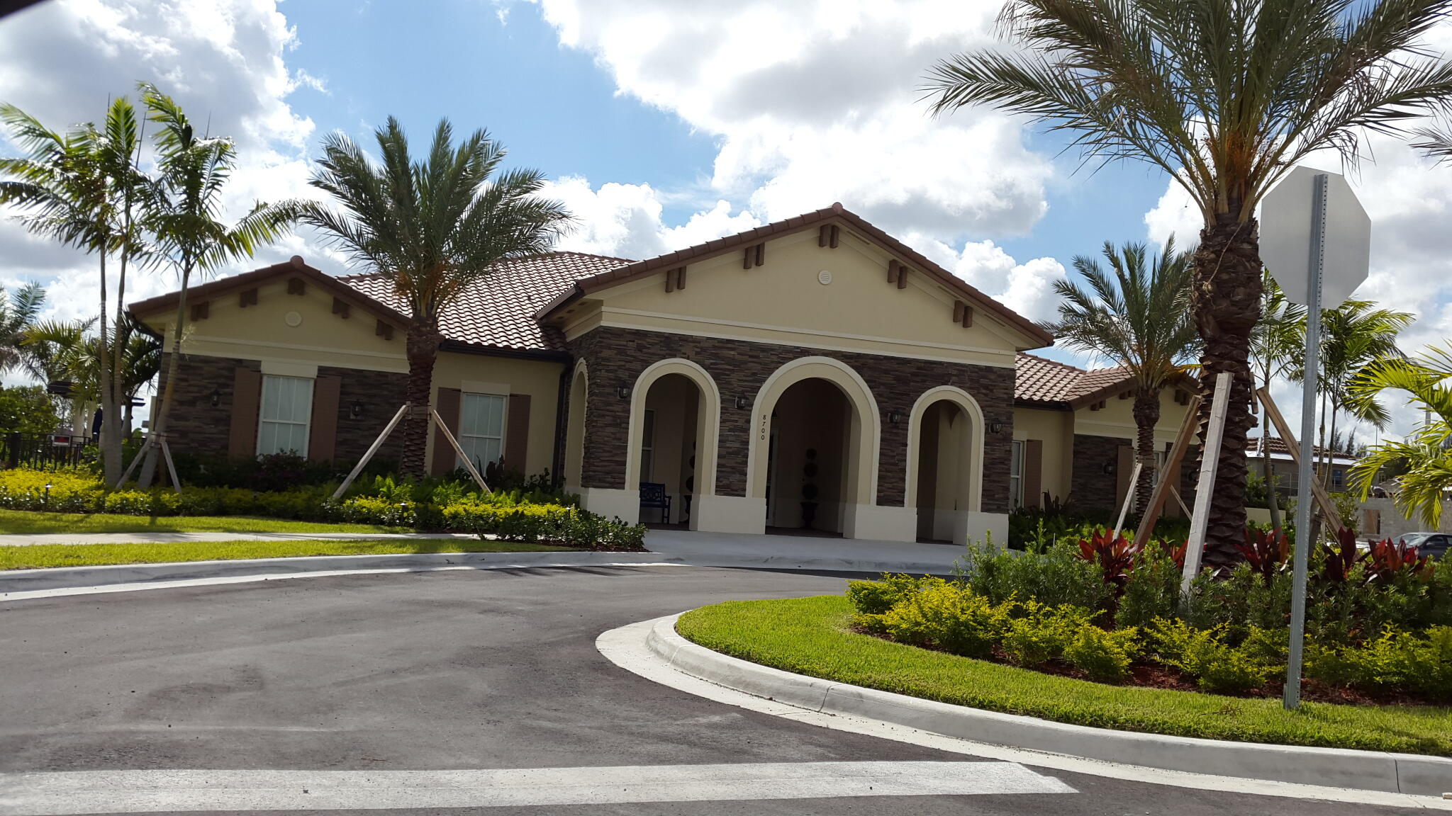 3349 West 90th Street Hialeah, FL 33018 - Photo 28 of 37 20150530_101723