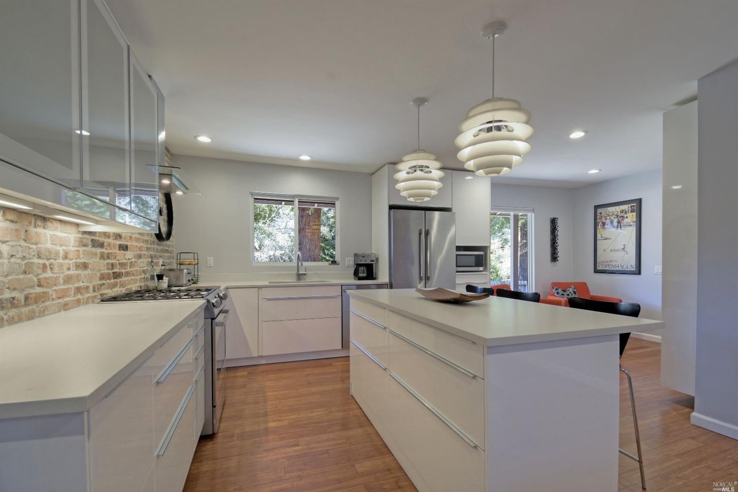 255 Golden Ridge Avenue Sebastopol, CA 95472 - Photo 1 of 1 Gallery Image 1