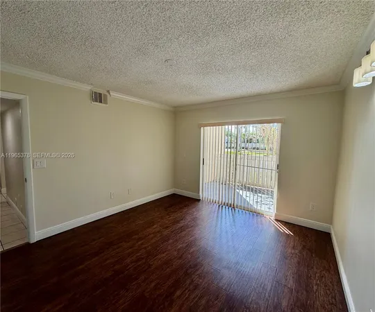 $2,250 | 18810 Northwest 57th Avenue, Unit 109, Hialeah, FL 33015