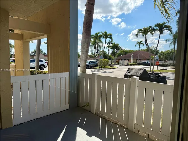 $2,250 | 18810 Northwest 57th Avenue, Unit 109, Hialeah, FL 33015