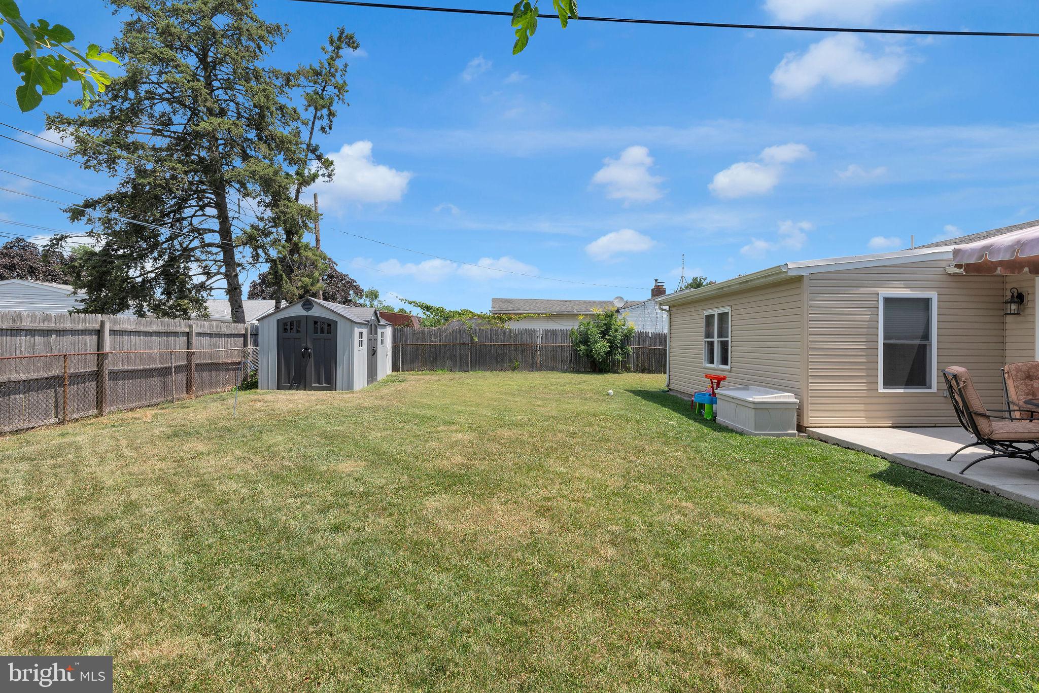 25 Easter Lane Levittown, PA 19054 - Photo 18 of 22