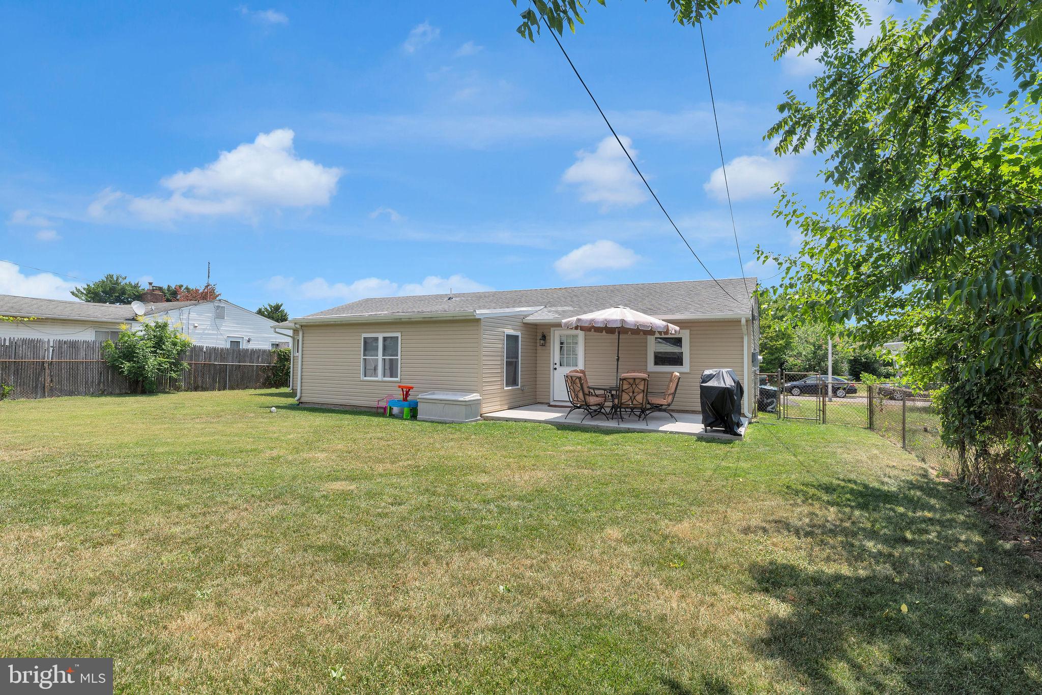 25 Easter Lane Levittown, PA 19054 - Photo 19 of 22