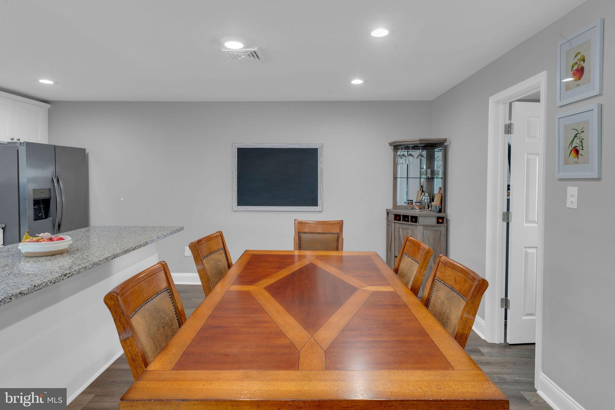 25 Easter Lane Levittown, PA 19054 - Photo 8 of 22