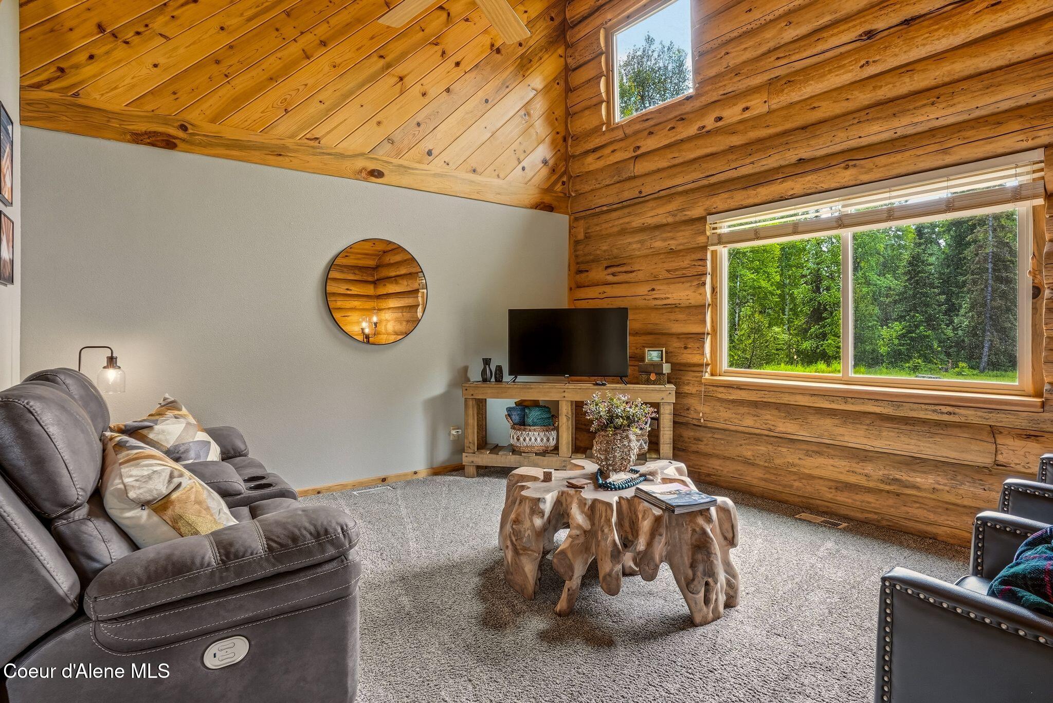 7569 Upper Pack River Road Sandpoint, ID 83864 - Photo 12 of 88 Inside-Media-UpperPack-12