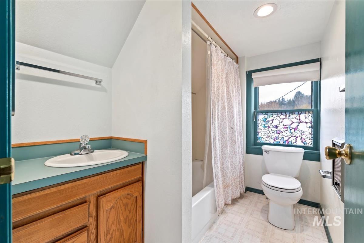 121 South Main Street Cascade, ID 83611 - Photo 22 of 41