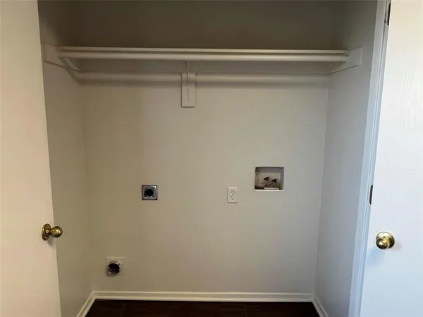 $1,375 | 121 Cambridge Drive, Unit 3, Saginaw, TX 76179