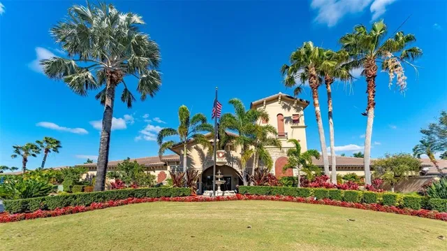 $589,000 | 6880 Willowshire Way, Bradenton, FL 34212