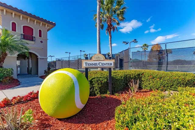 $589,000 | 6880 Willowshire Way, Bradenton, FL 34212