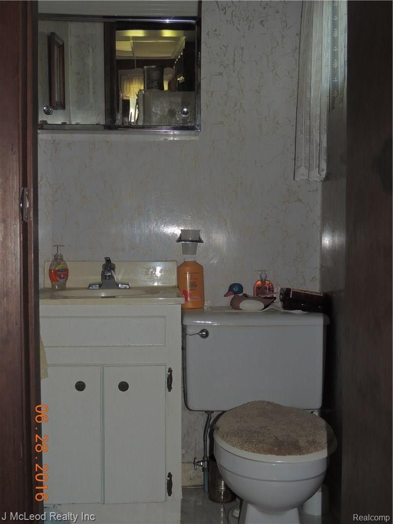 7853 Vassar Road Millington, MI 48746 - Photo 16 of 23 DSCN1726.JPG