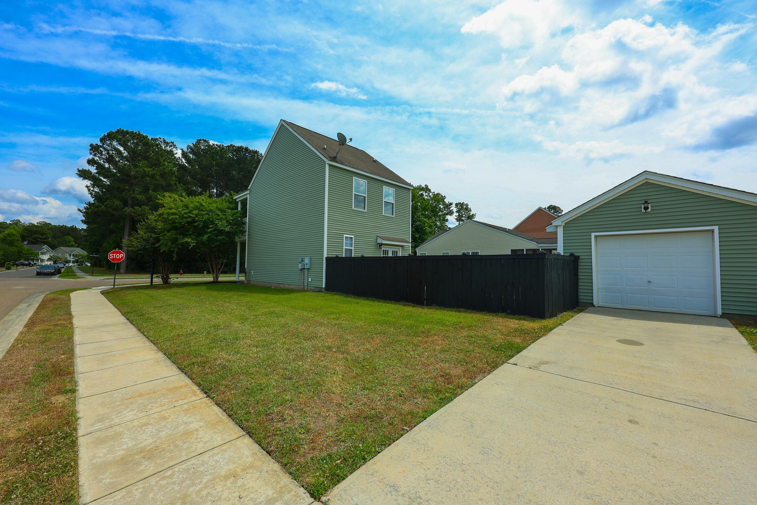 305 Harriswood Lane Moncks Corner, SC 29461 - Photo 17 of 26 3G4A7660
