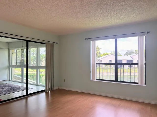$299,000 | 3400 Northwest 47th Avenue, Unit 3161, Coconut Creek, FL 33063