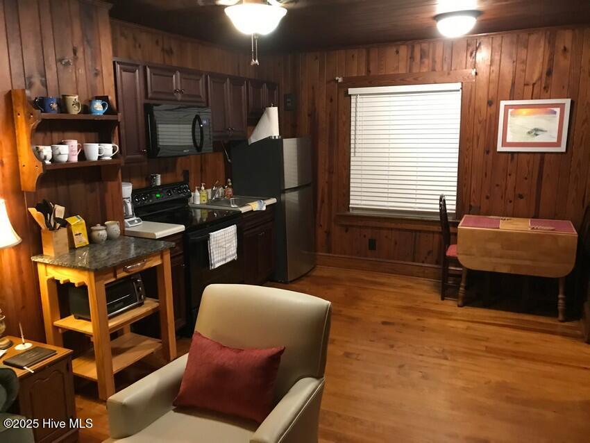 405 Sunset Avenue Clinton, NC 28328 - Photo 32 of 43 IMG_0304