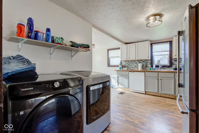 $310,000 | 215 North Lincoln Street, Galveston, IN 46932