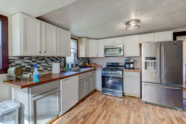 $285,000 | 215 North Lincoln Street, Galveston, IN 46932