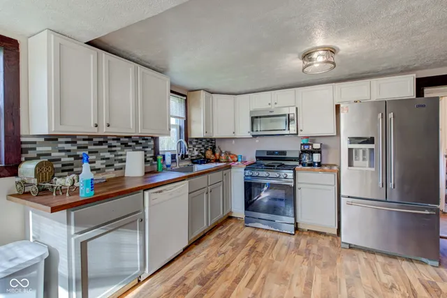 $310,000 | 215 North Lincoln Street, Galveston, IN 46932