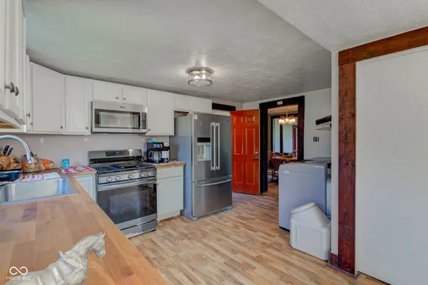 $285,000 | 215 North Lincoln Street, Galveston, IN 46932