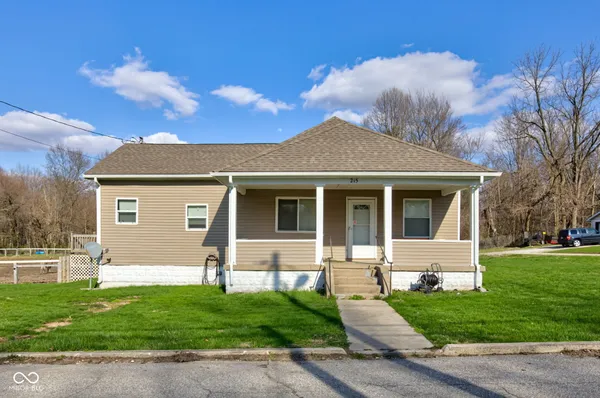 $285,000 | 215 North Lincoln Street, Galveston, IN 46932