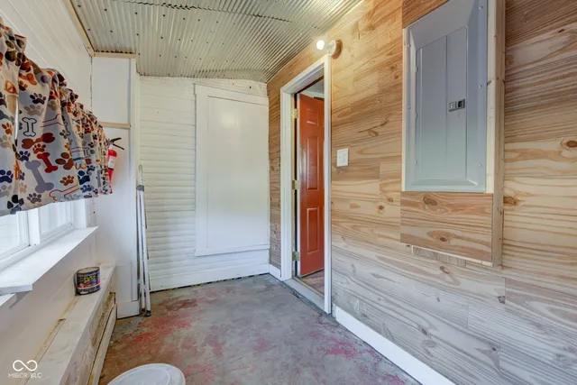 $310,000 | 215 North Lincoln Street, Galveston, IN 46932