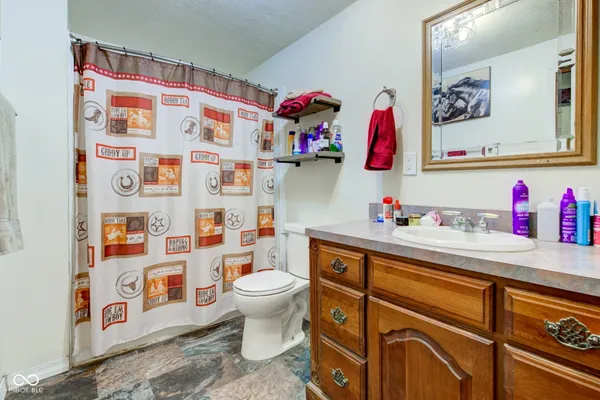 $285,000 | 215 North Lincoln Street, Galveston, IN 46932