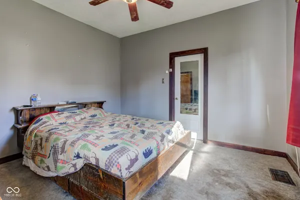 $285,000 | 215 North Lincoln Street, Galveston, IN 46932