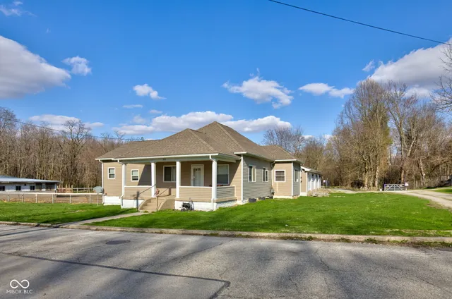 $310,000 | 215 North Lincoln Street, Galveston, IN 46932