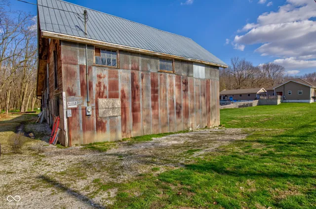 $310,000 | 215 North Lincoln Street, Galveston, IN 46932