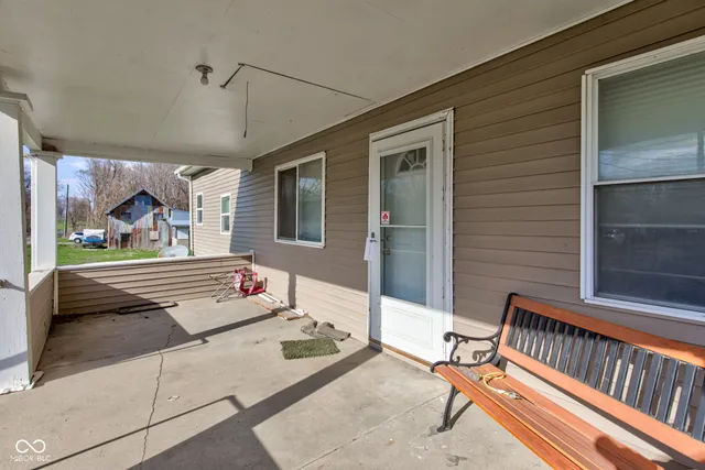 $310,000 | 215 North Lincoln Street, Galveston, IN 46932