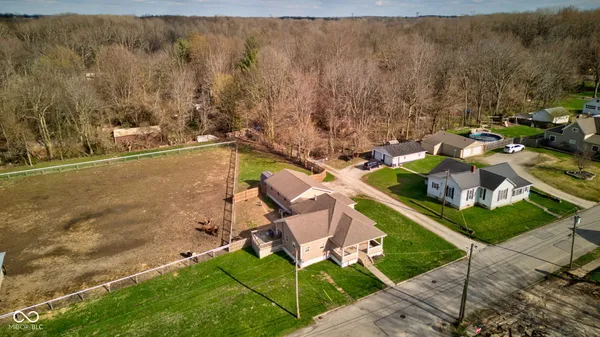 $285,000 | 215 North Lincoln Street, Galveston, IN 46932