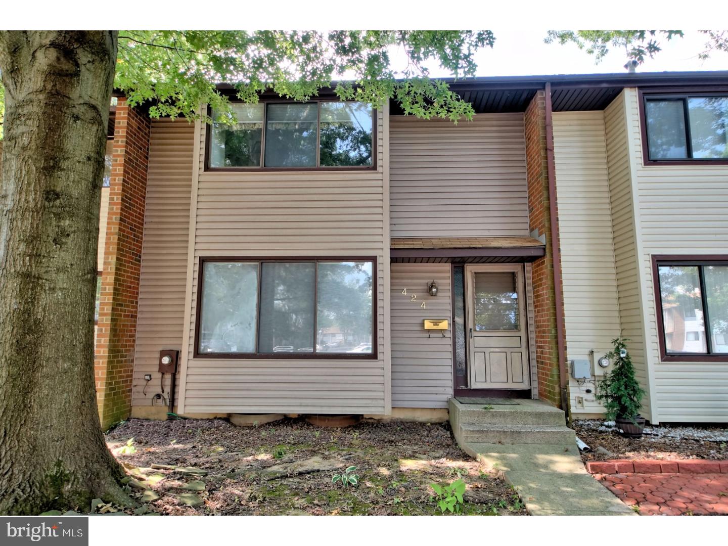 424 Bolton Road East Windsor, NJ 08520 - Photo 1 of 25