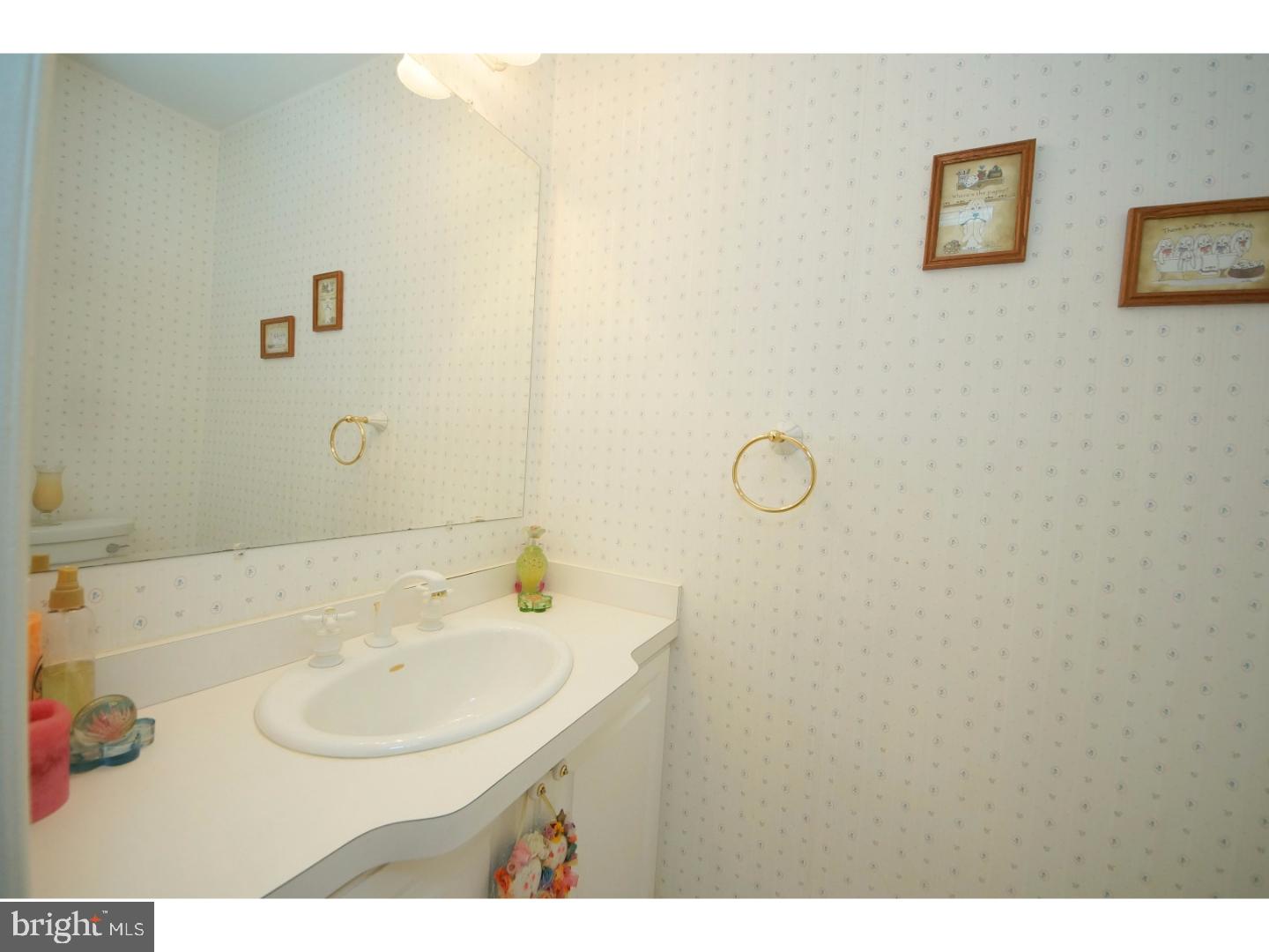 424 Bolton Road East Windsor, NJ 08520 - Photo 12 of 25
