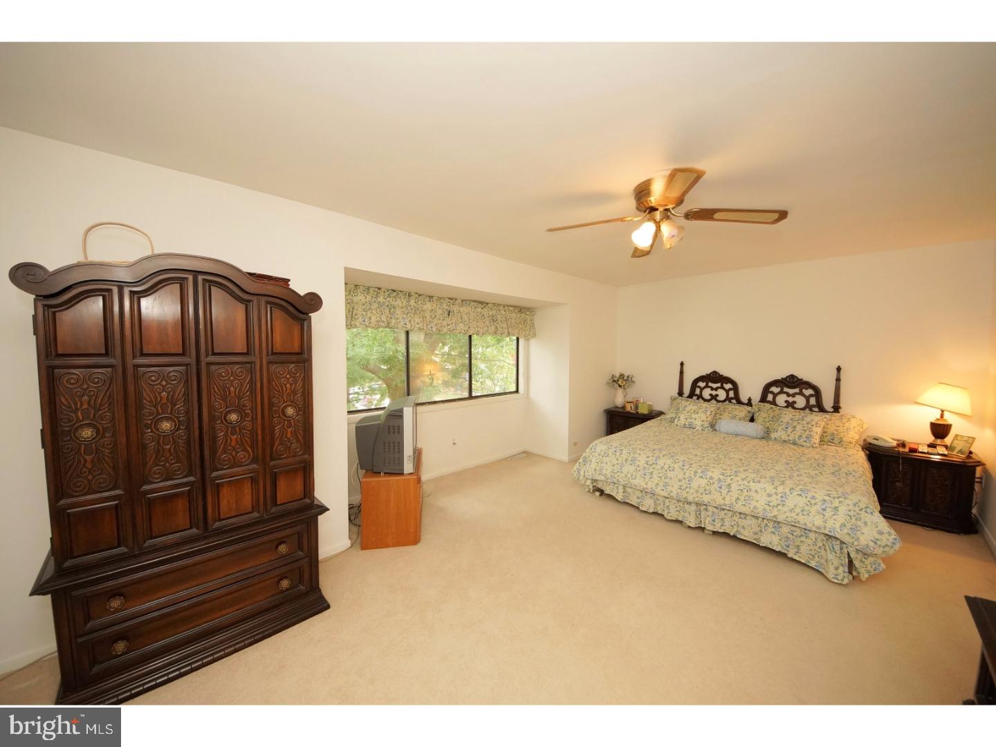 424 Bolton Road East Windsor, NJ 08520 - Photo 13 of 25