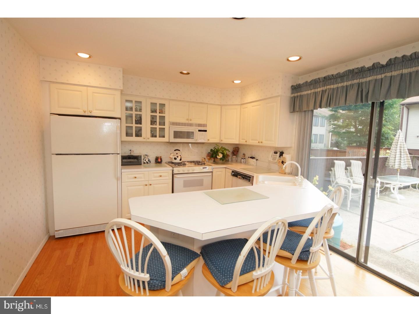 424 Bolton Road East Windsor, NJ 08520 - Photo 7 of 25