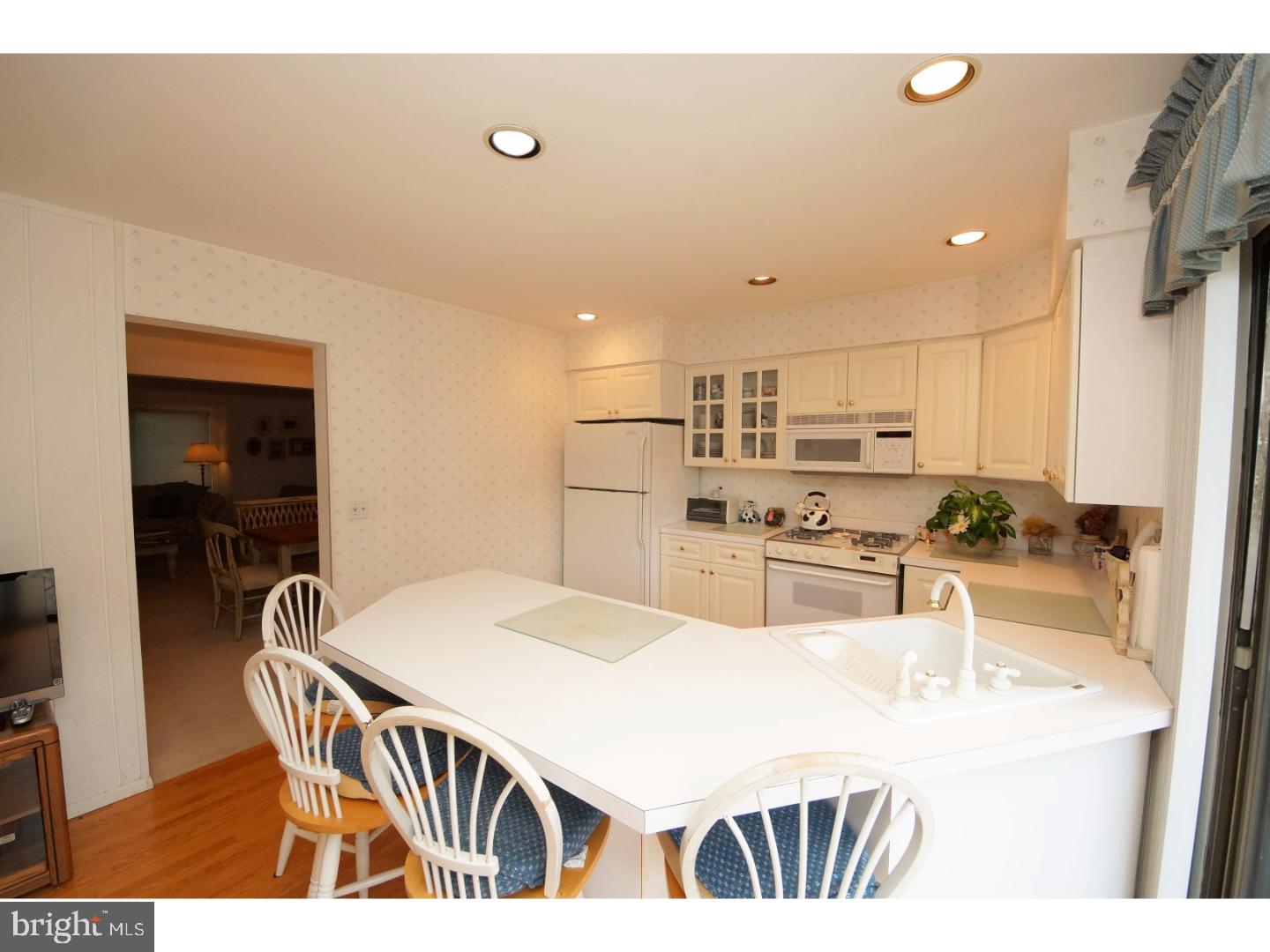 424 Bolton Road East Windsor, NJ 08520 - Photo 8 of 25