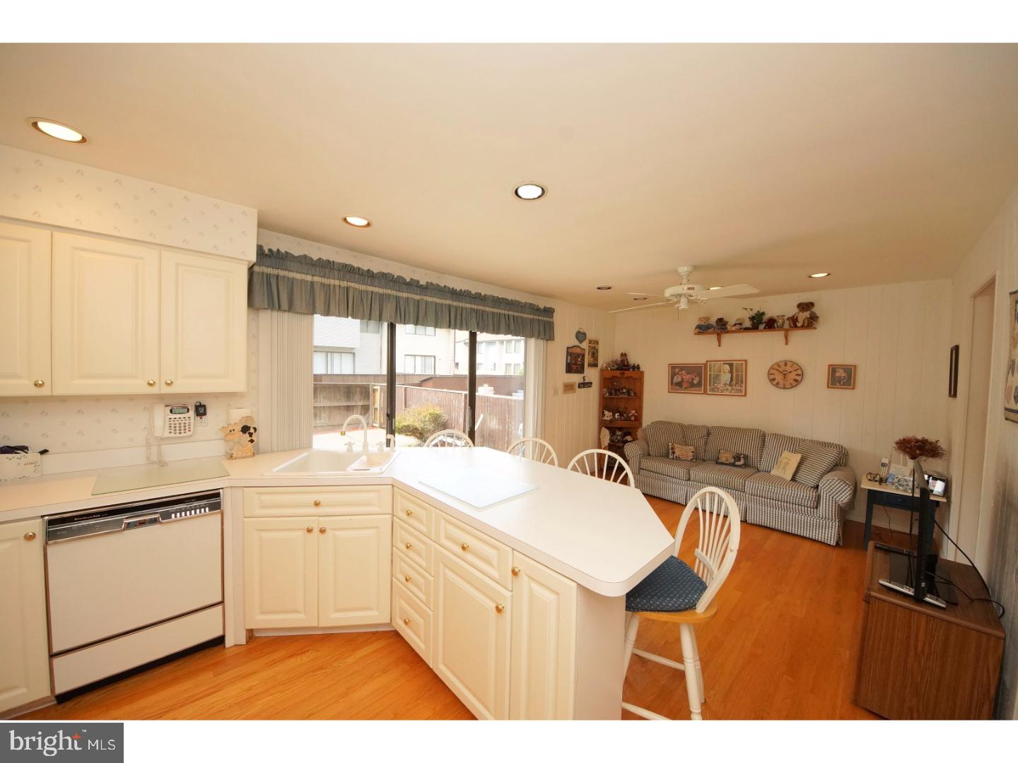 424 Bolton Road East Windsor, NJ 08520 - Photo 9 of 25