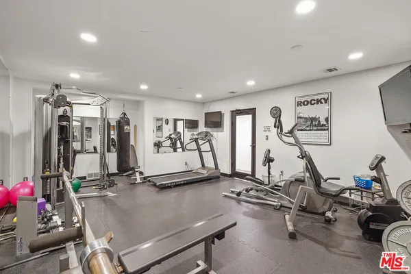 $649,000 | 10926 Bluffside Drive, Unit 3, Studio City, CA 91604