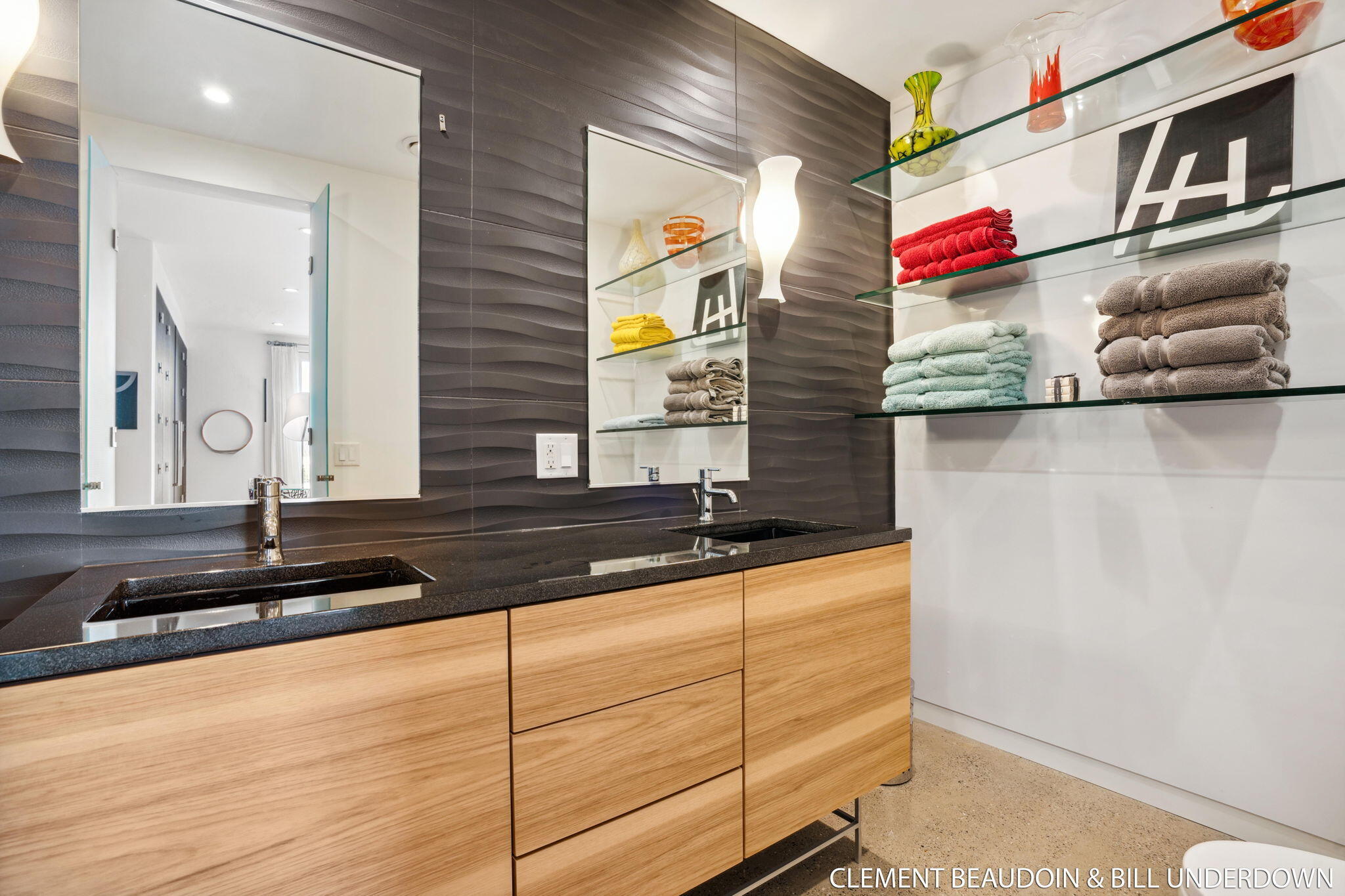 6309 Riverside Road Fennville, MI 49408 - Photo 48 of 107 2nd ensuite