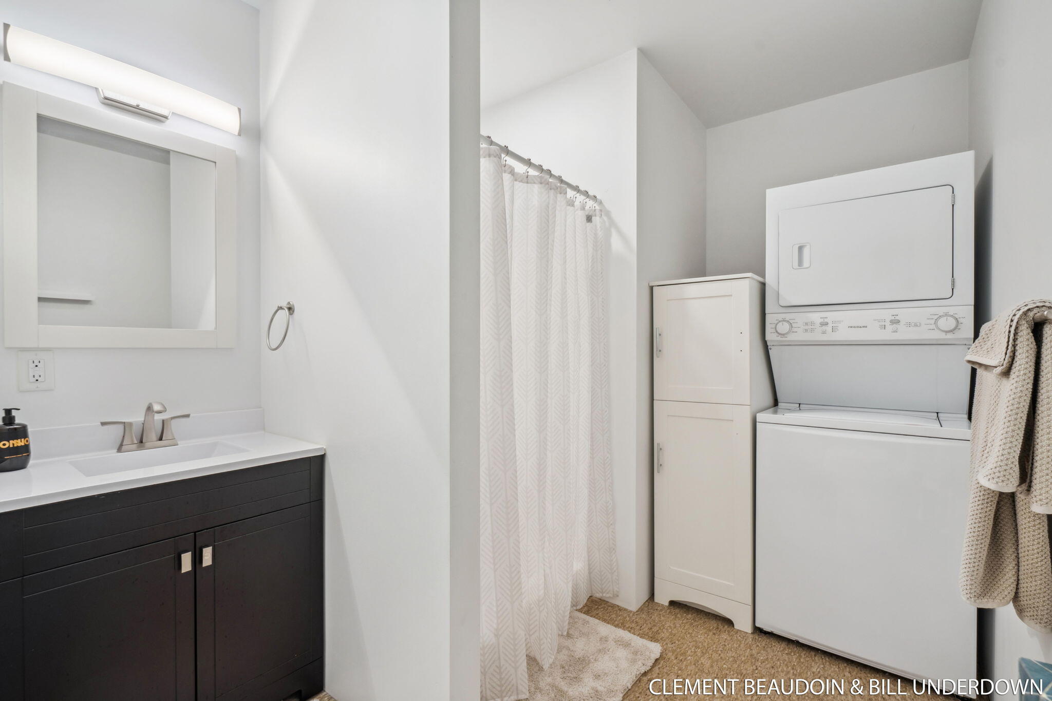 6309 Riverside Road Fennville, MI 49408 - Photo 83 of 107 guest suite 2 bathroom